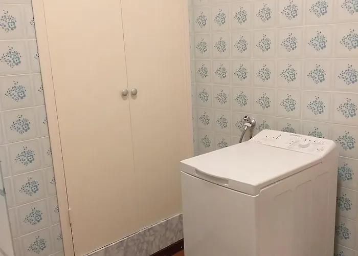 F2 Cozy Near Center&train Station Apartament